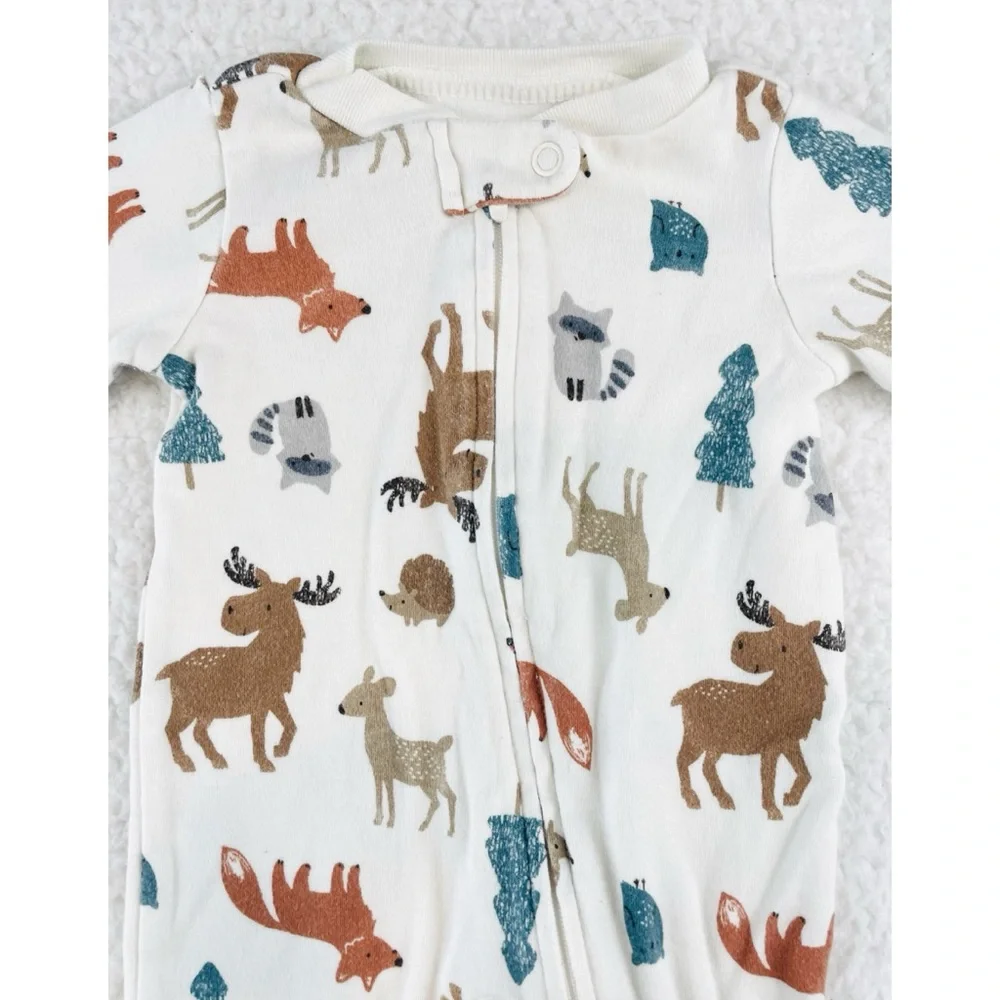 CARTER’S • White/Multi Animal Print Sleeper Footie Pajamas, 3M